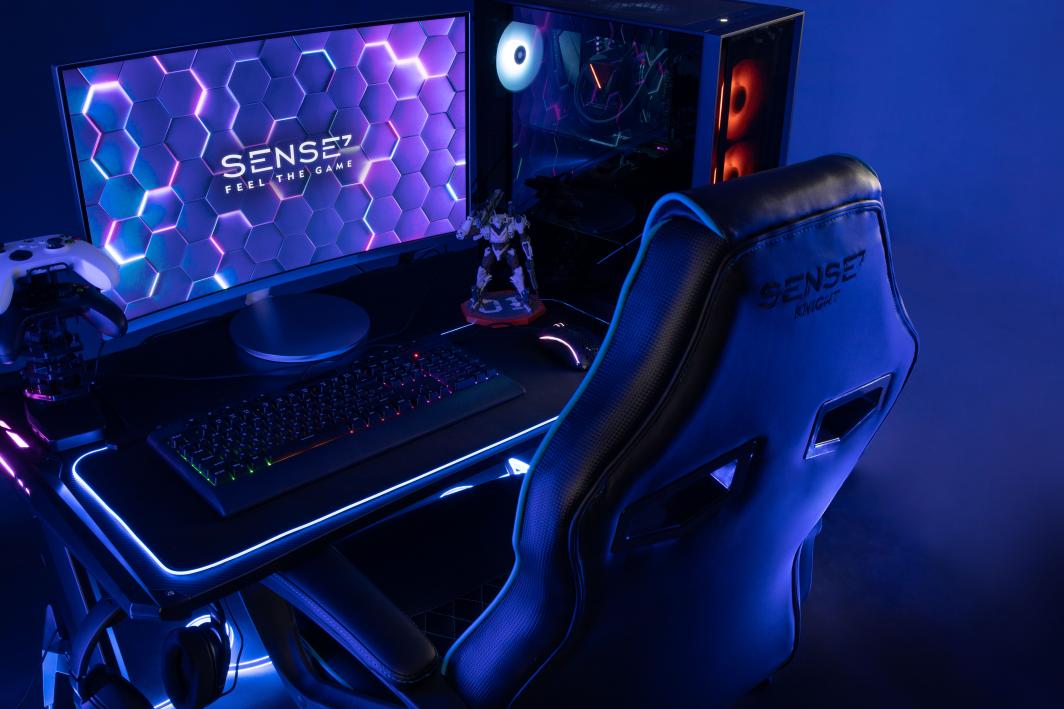 SENSE7 стол, црно/сино