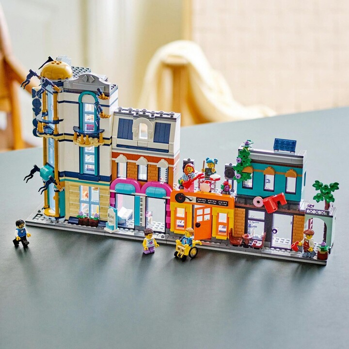 LEGO® Creator 31141 Main Street