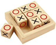 Lojë tavoline Bigjigs - tic-tac-toe prej druri Lojë tavoline Bigjigs - tic-tac-toe prej druri