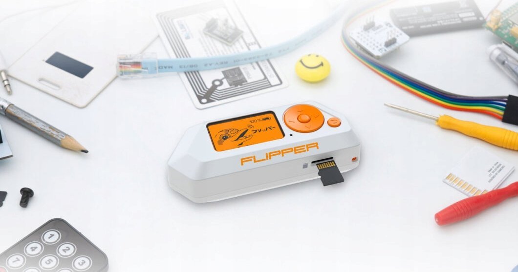 Pajisje multifunksionale Flipper Zero, Bluetooth RFID, e bardhë