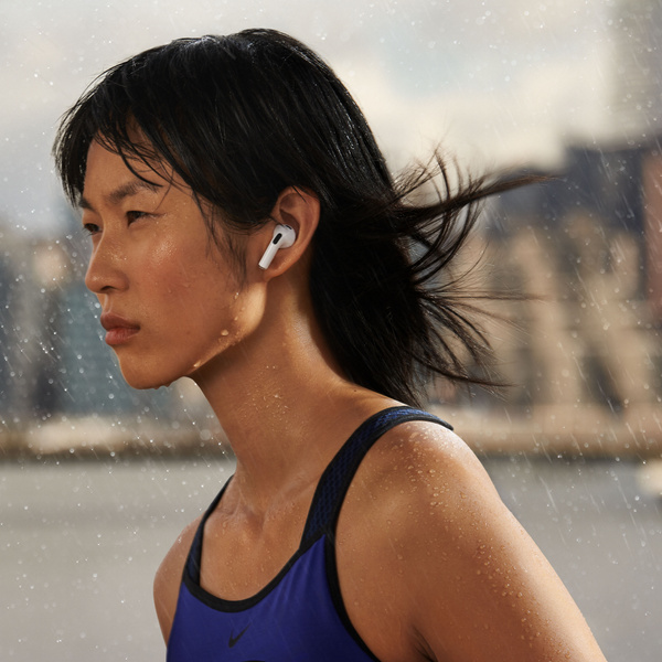 Apple AirPods (3rd generation) with Magsafe Charging Case
