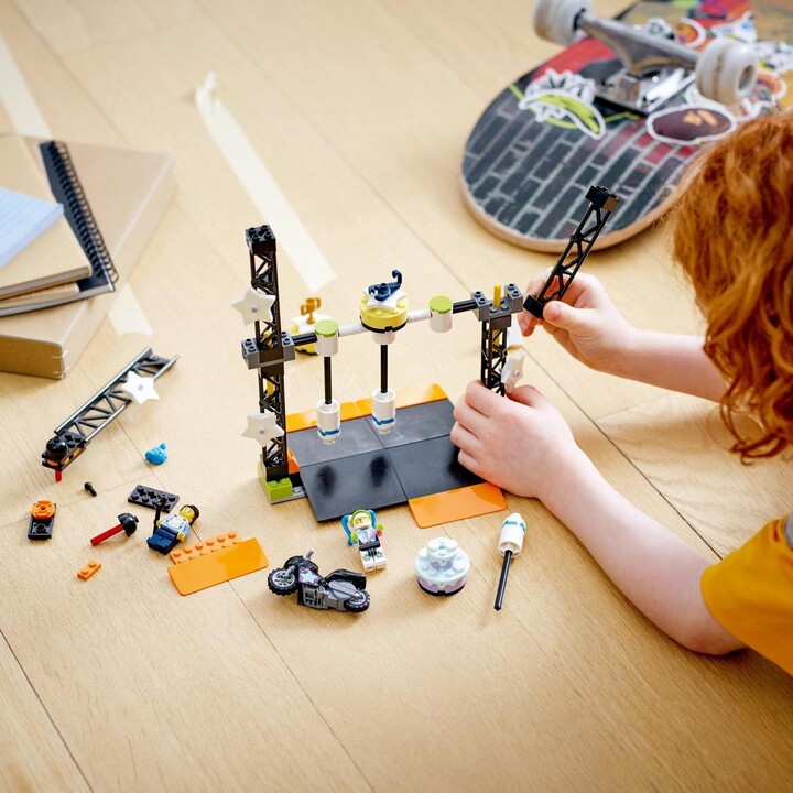Set lodër LEGO® City 60341 Hammer Stunt Challenge, 117 pjesë