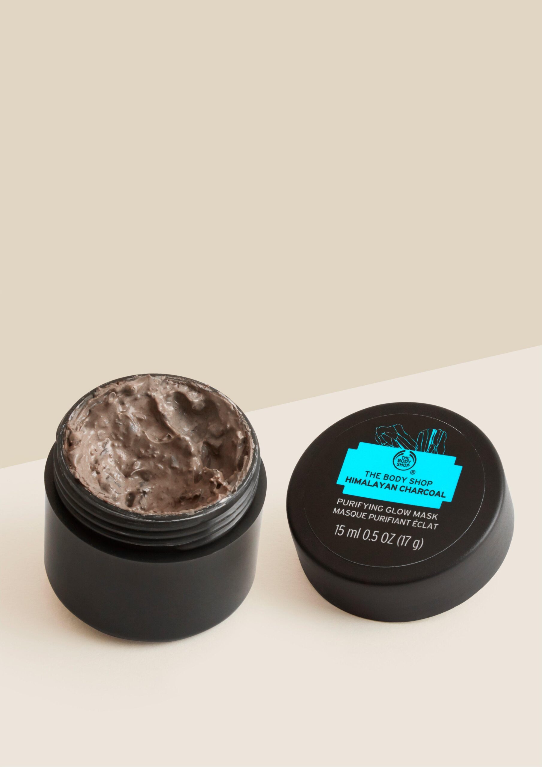 Maskë për fytyrë për Purifikim dhe Shkëlqim The Body Shop, himalayan charcoal