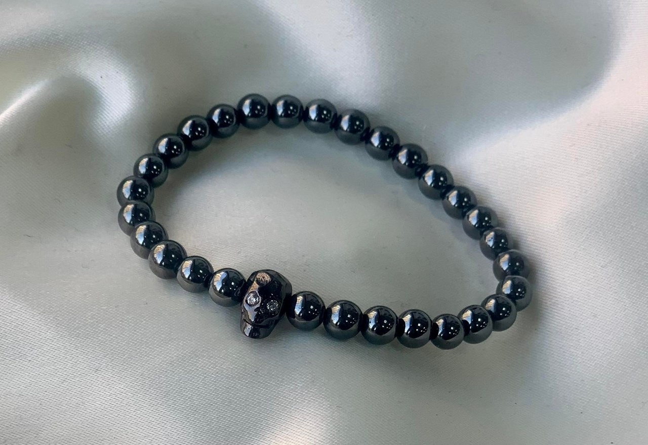 Byzylyk Dar Dark Skull Hematite, zirkon, i zi