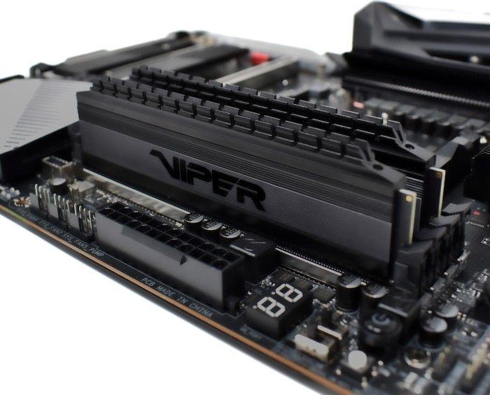 меморија  Patriot Viper 4 BLACKOUT, DDR4, 16 GB, 4400 MHz, CL18, PVB416G440C8K