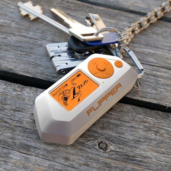 Pajisje multifunksionale Flipper Zero, Bluetooth RFID, e bardhë