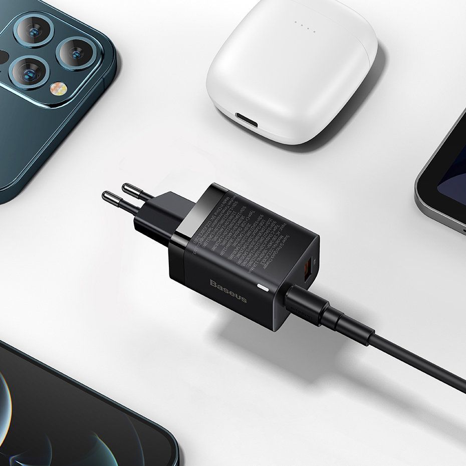 Karikues Baseus Super Si Pro, 1 x USB A 1 x USB C, i zi