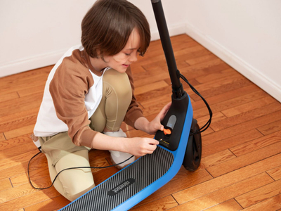 Trotinet elektrik Segway C2 Lite, 130 W, i zi/kaltër