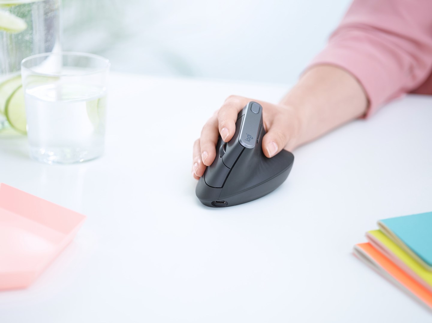 Maus Logitech MX Vertical, RF Wireless+Bluetooth, ergonomik, i hirtë