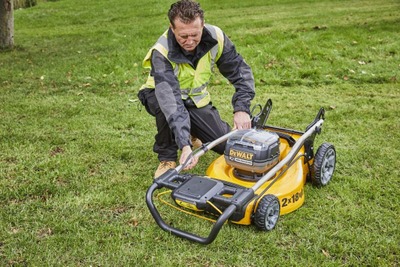 Kositëse bari Dewalt XR (DCMW564N) 2x18V