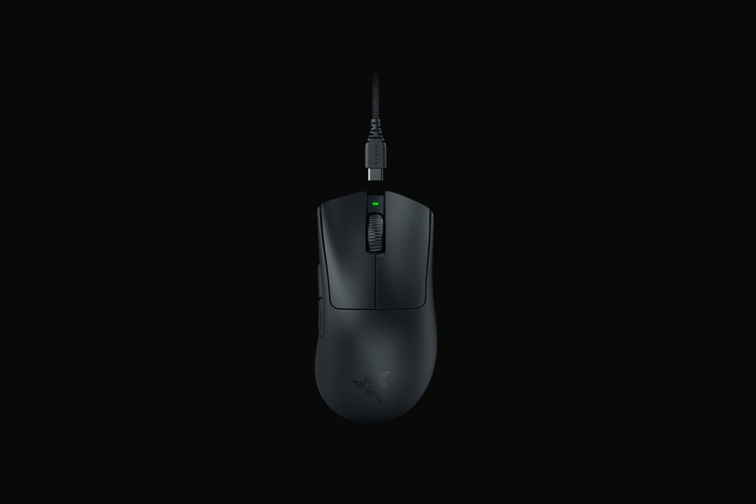 Razer DeathAdder V3 Pro Mouse + HyperPolling Dongle (RZ01-04630300-R3WL), црно