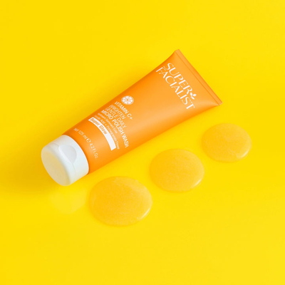 Pastrues për fytyrë Super Facialist Vitamin C Daily Gentle Micro Polish Wash, 125ml