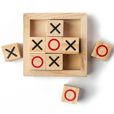 Lojë tavoline Bigjigs - tic-tac-toe prej druri
