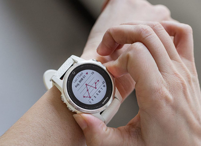 Orë e mençur Garmin Fenix 5S Plus, i bardhë