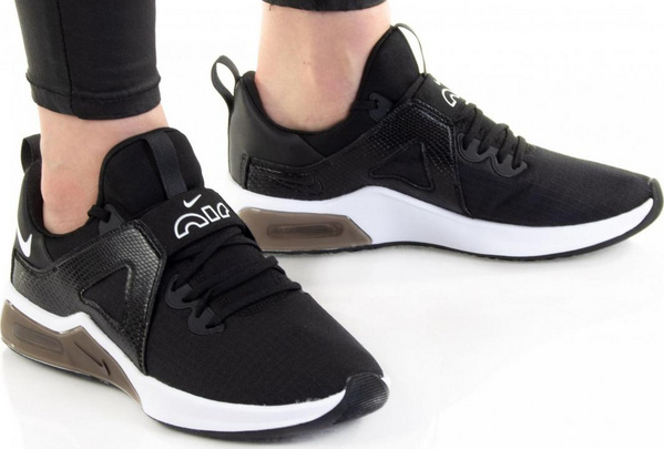 Atlete për femra Nike Air Max Bella TR 5, nr. 39, të zeza