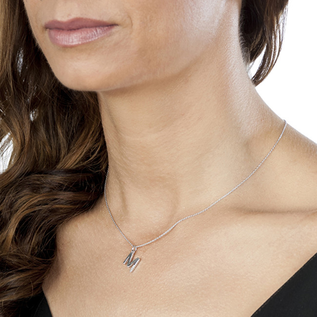 Hot Diamonds Иницијал M Стерлинг Сребрен Микро Привезок DP413 со Дијаманти