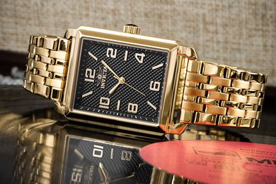 Orë për meshkuj Invicta Vintage Quartz 34mm 46660, e artë/zezë