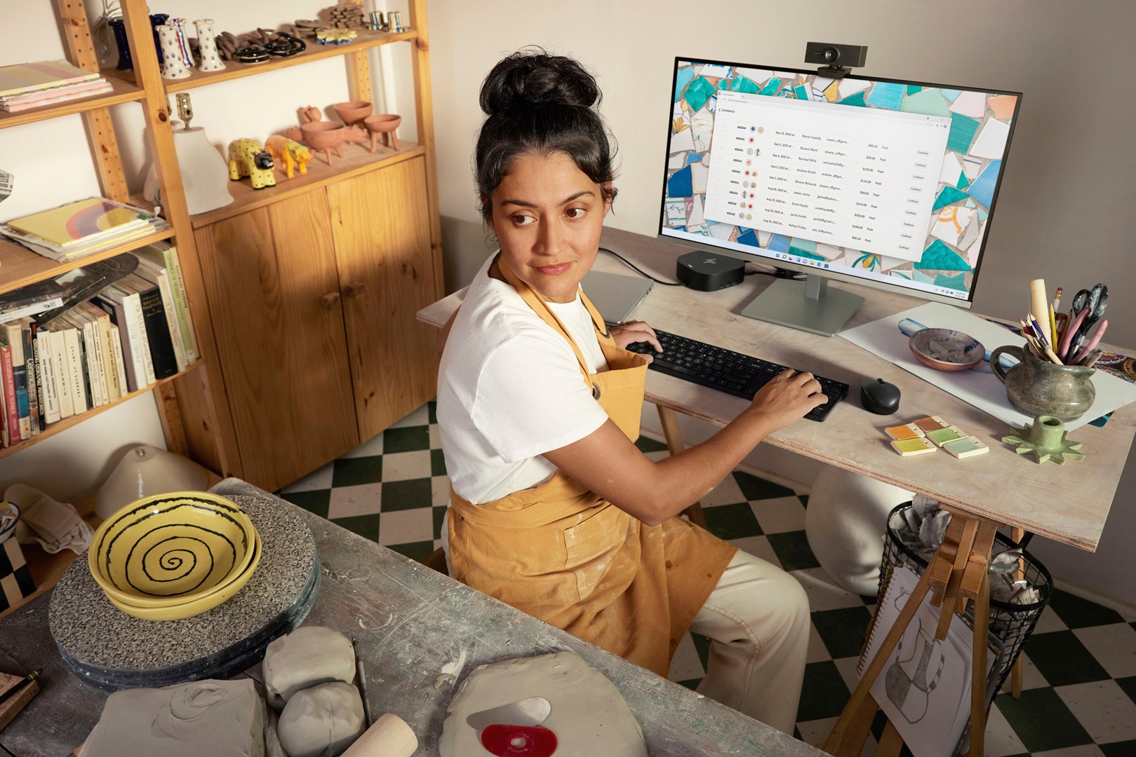 HP 350 Compact Multi-Device Bluetooth Тастатура