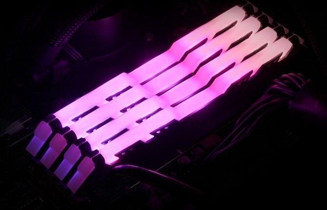 меморија  HP V8 RGB, DDR4, 8 GB, 3000 MHz, CL16, 7EH82AA#ABB