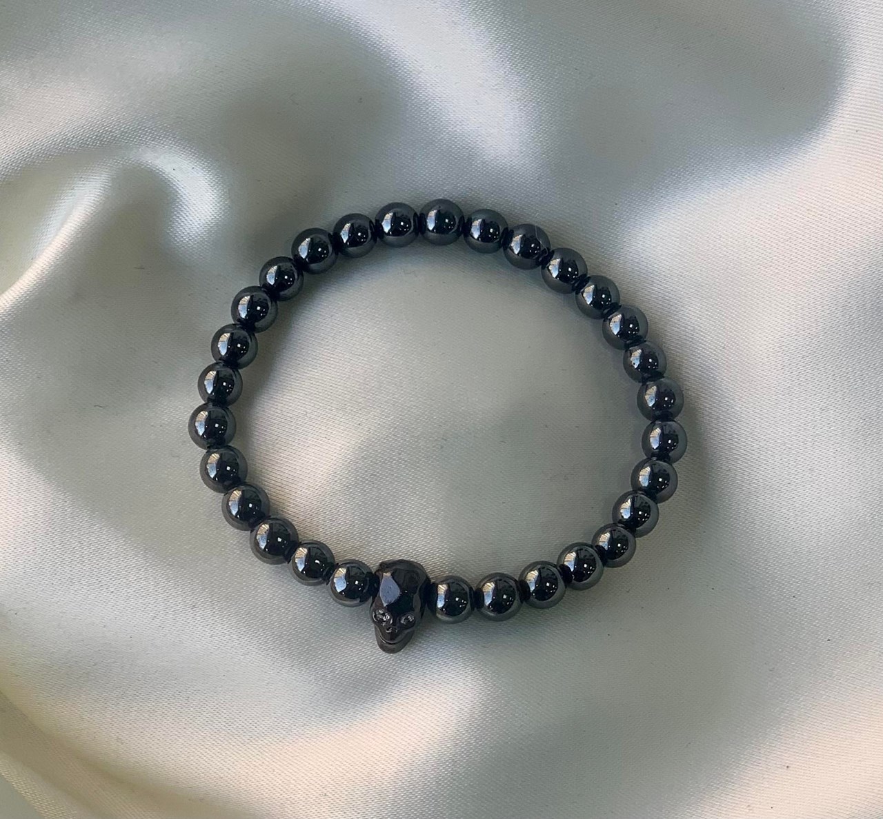 Byzylyk Dar Dark Skull Hematite, zirkon, i zi