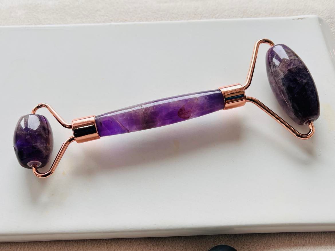 Roller masazhues Natural Amethyst, vjollcë