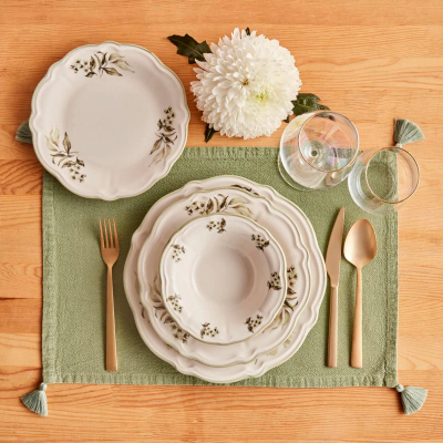 Set pjatash  JULIA 24 pjesë, për 6 persona