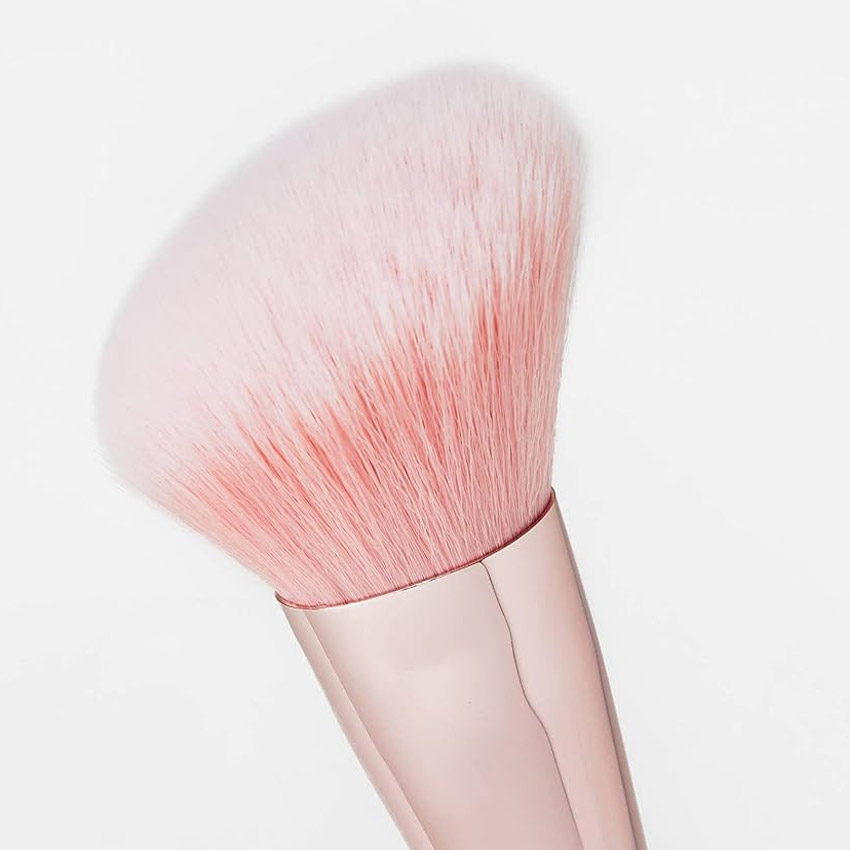 Revolution Create Defining Contour Brush - R10 - Brushë për grim